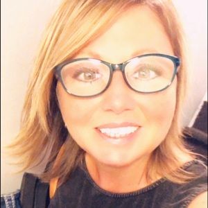 Meet your Posher, April